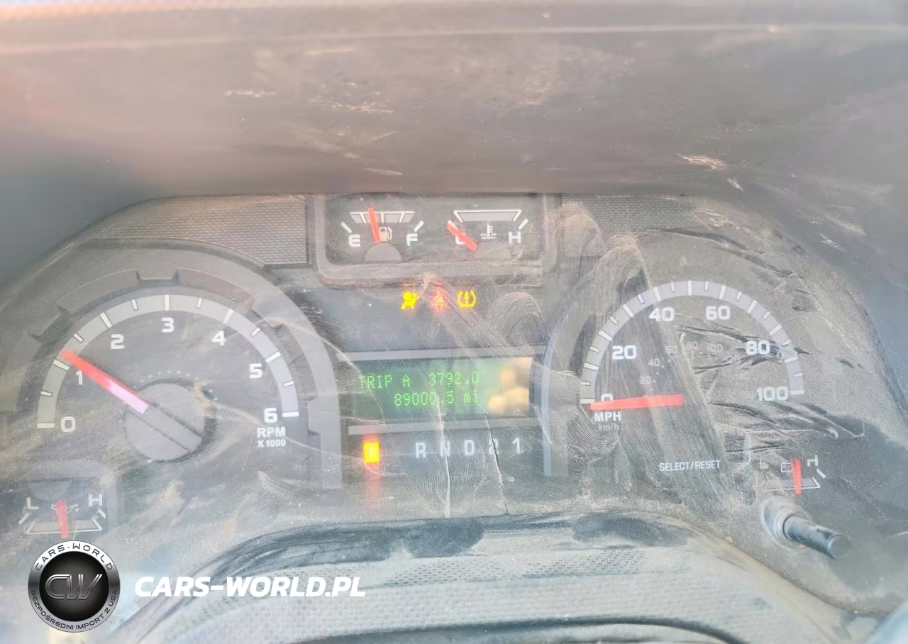2009 Ford Econoline E350 Super Duty Wagon VIN:1FBNE31L69DA79251 - 9