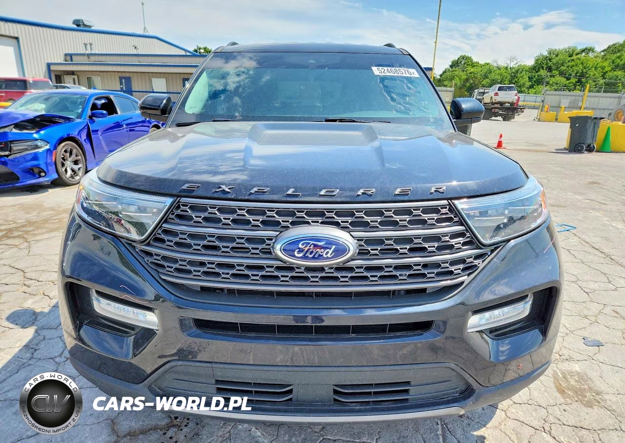 2024 Ford Explorer Xlt VIN:1FMSK8DH1RGA44722 - 5