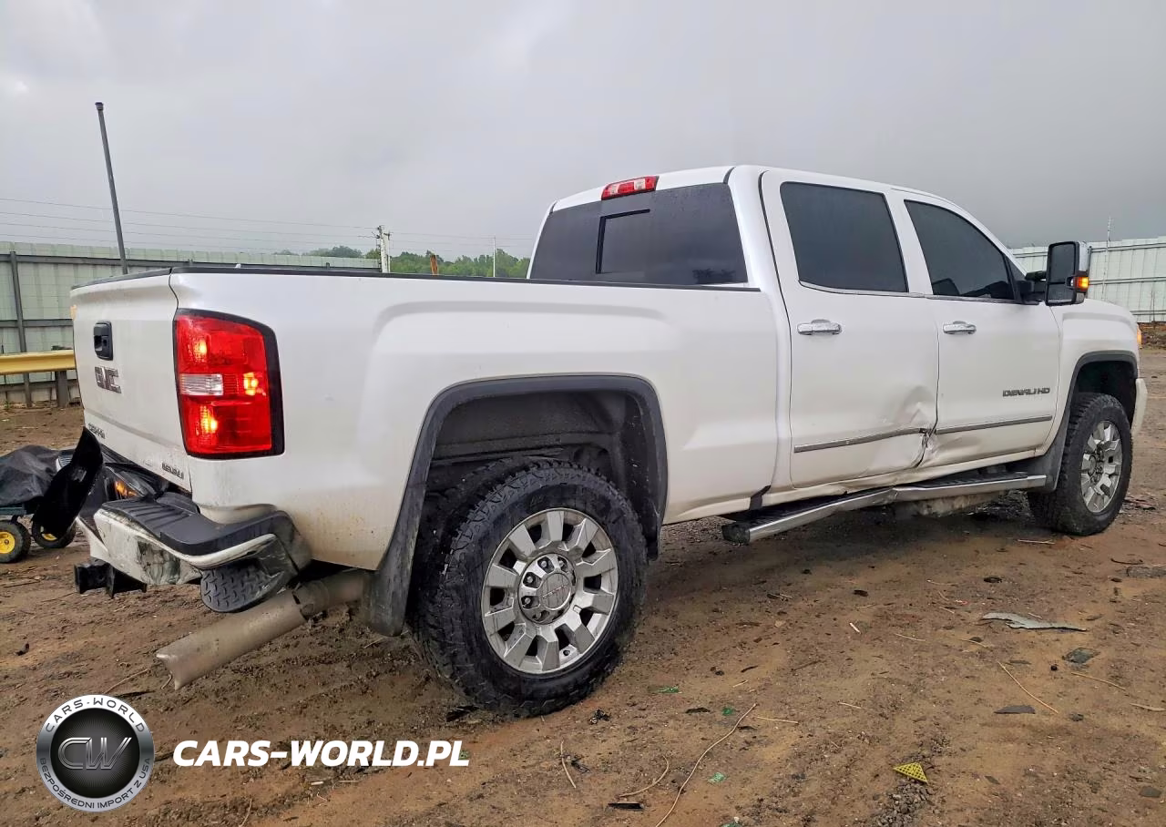 2019 GMC Sierra K2500 Denali VIN:1GT12SEY8KF147241 - 3