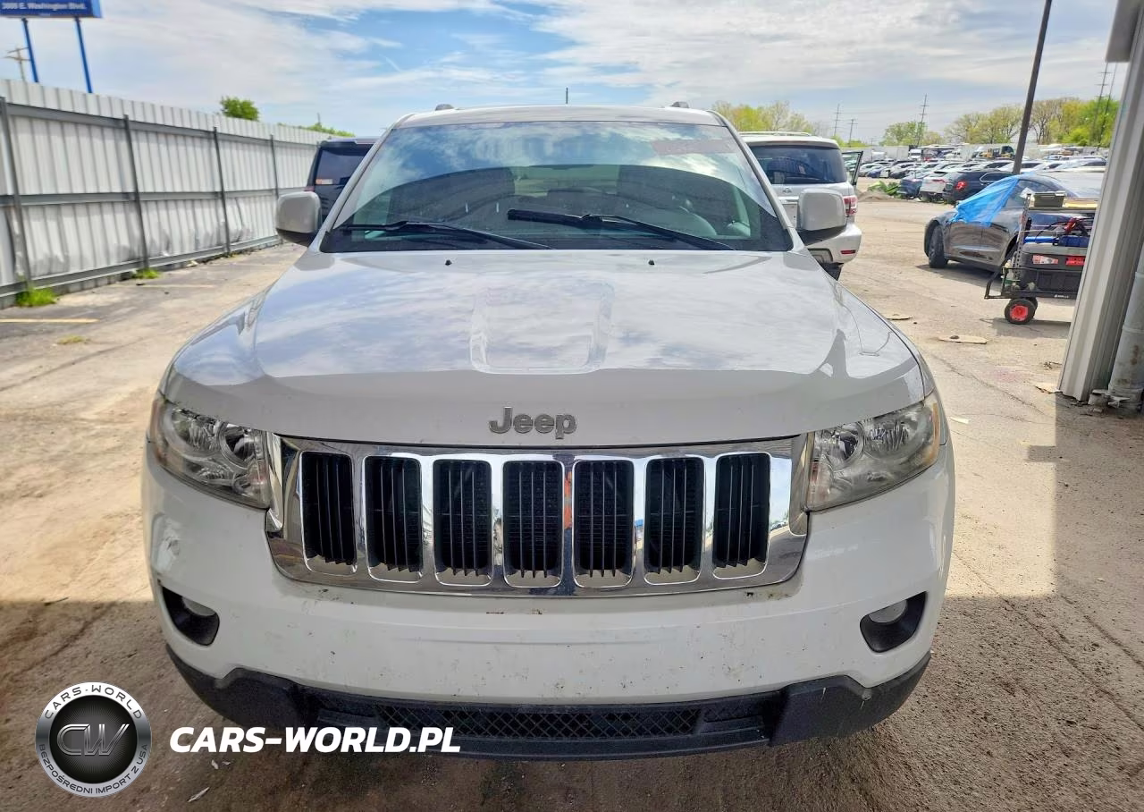 2013 Jeep Grand Cherokee Laredo VIN:1C4RJFAT4DC576534 - 5