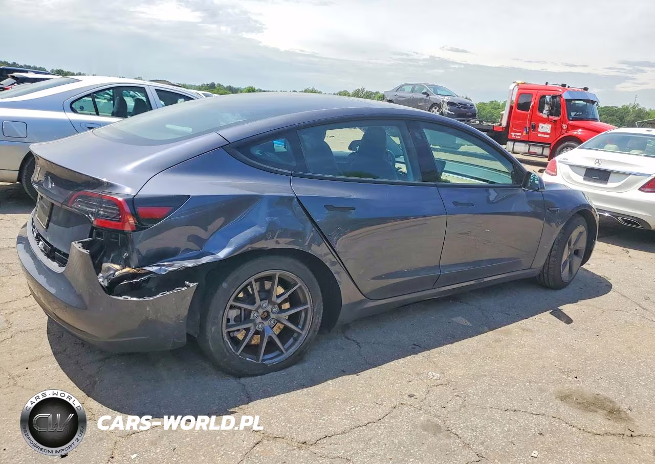 2023 Tesla Model 3 VIN:5YJ3E1EA4PF668143 - 3