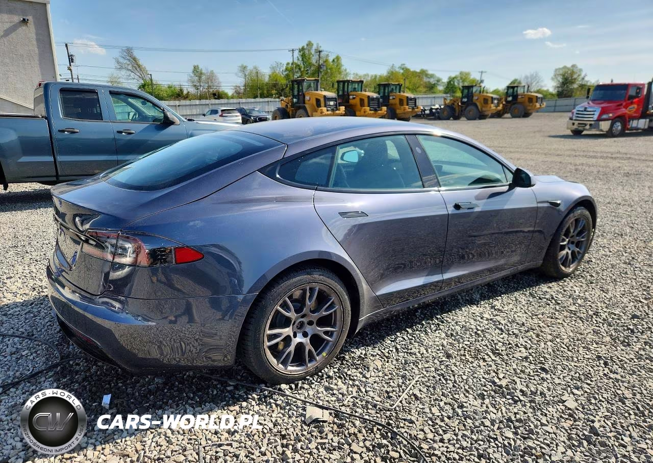 2021 Tesla Model S VIN:5YJSA1E55MF442103 - 3