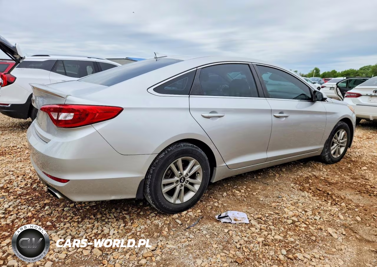 2015 Hyundai Sonata Se VIN:5NPE24AF7FH085621 - 3