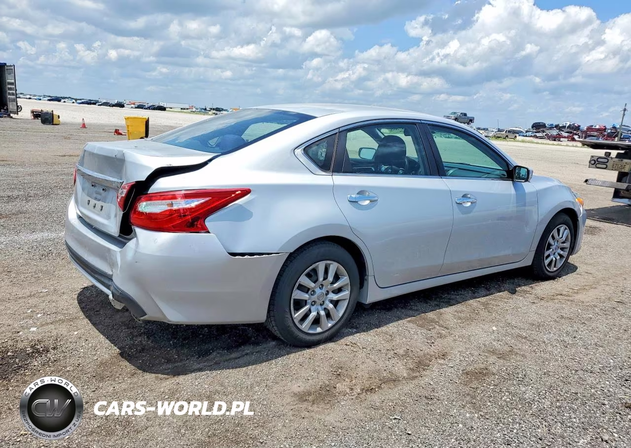 2017 Nissan Altima 2.5 S VIN:1N4AL3AP2HN335354 - 3