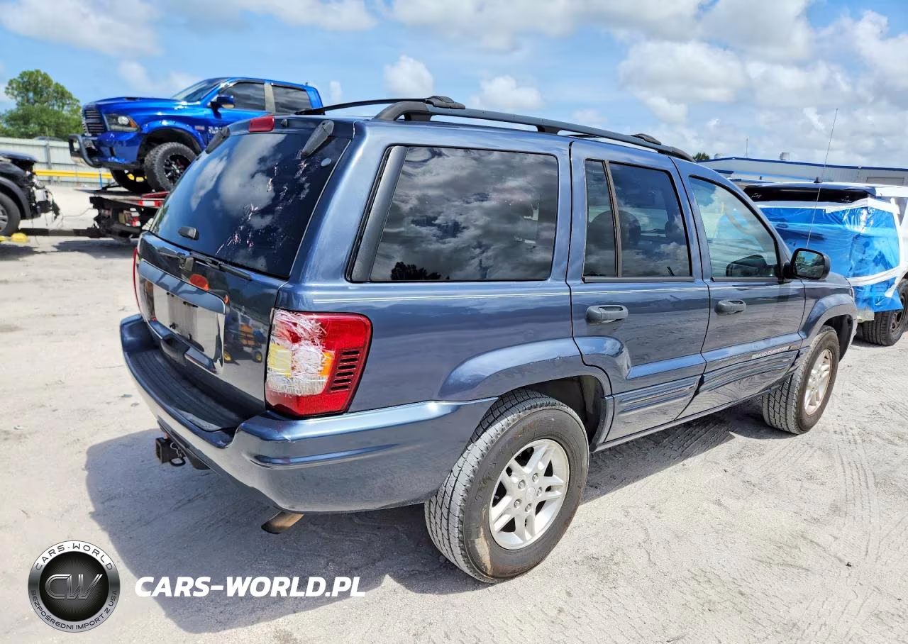 2004 Jeep Grand Cherokee Laredo VIN:1J8GX48SX4C295659 - 3