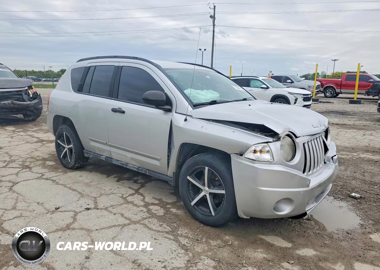 2008 Jeep Compass Sport VIN:1J8FT47058D783358 - 4