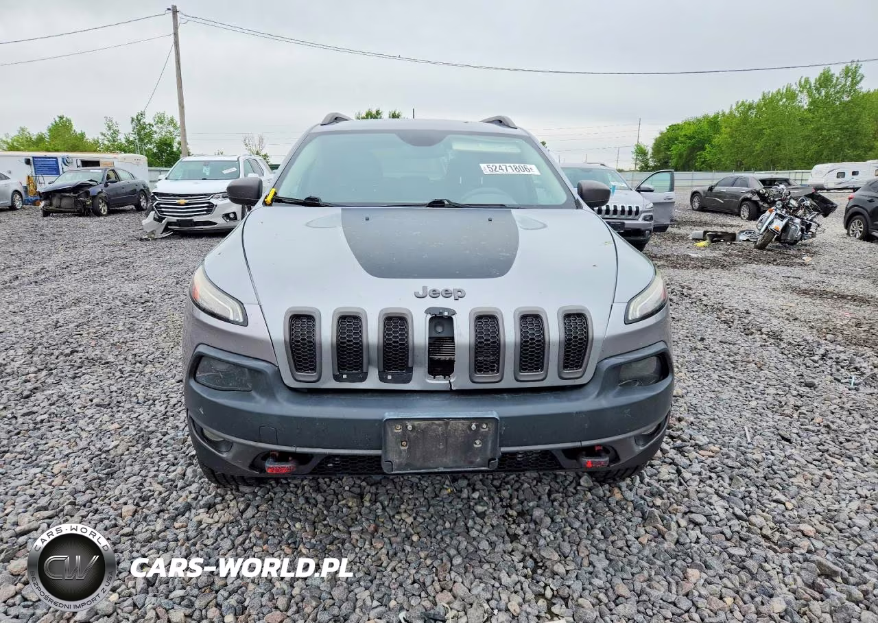 2014 Jeep Cherokee Trailhawk VIN:1C4PJMBSXEW132379 - 5