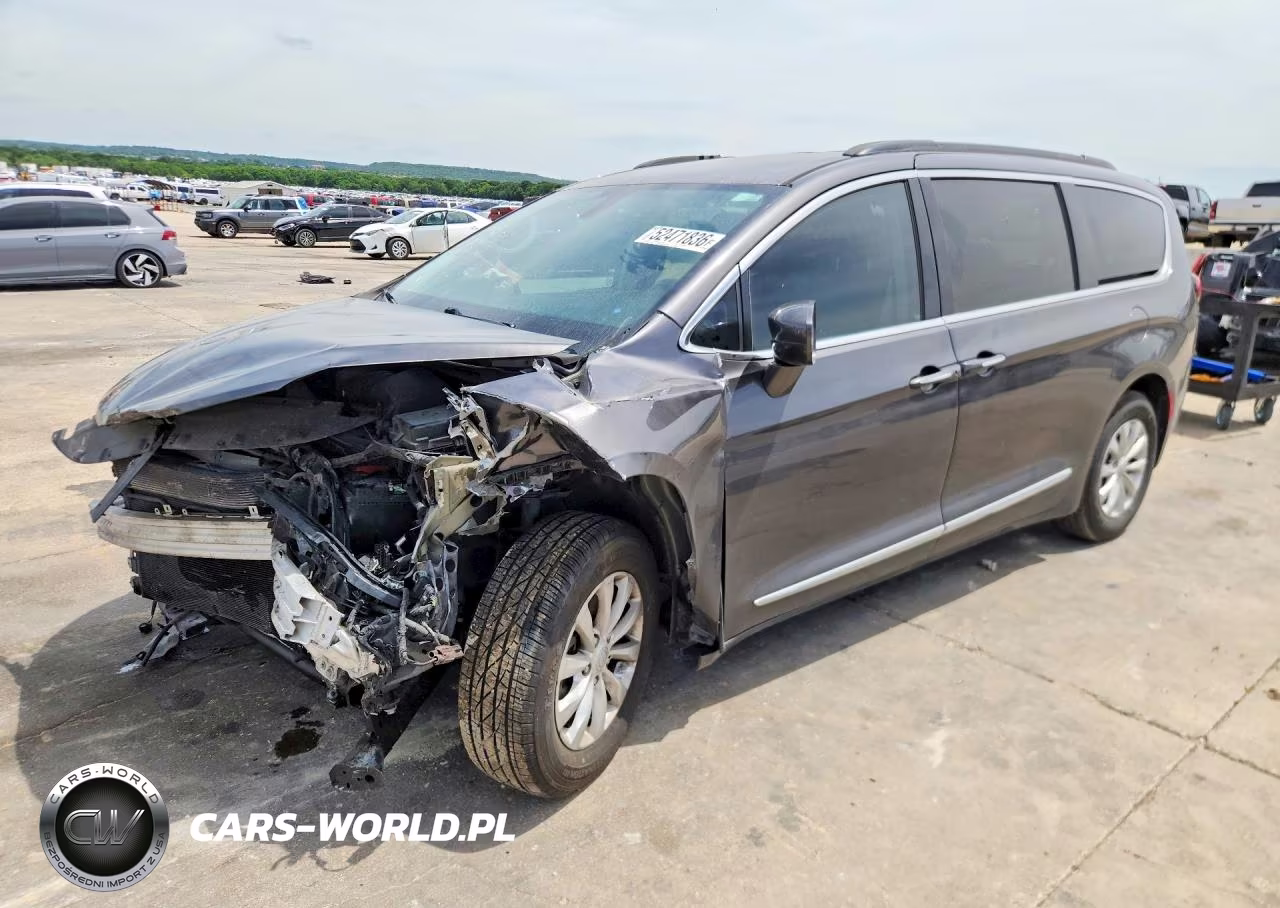 2017 Chrysler Pacifica Touring L