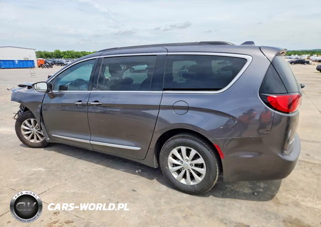 2017 Chrysler Pacifica Touring L VIN:2C4RC1BG3HR583549 - 2