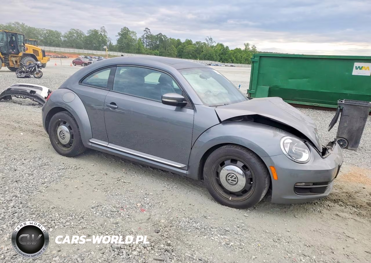 2013 Volkswagen Beetle VIN:3VWJP7ATXDM663271 - 3