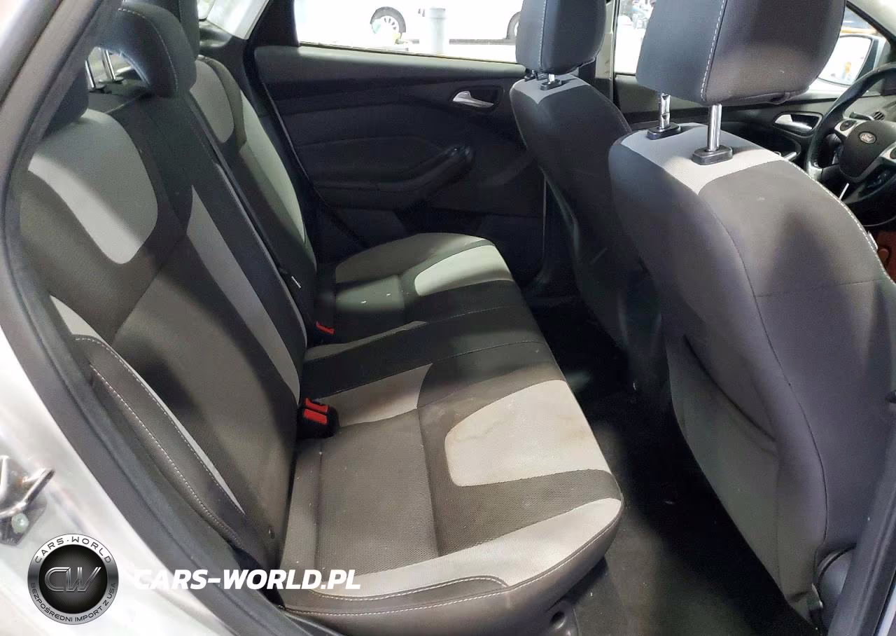 2012 Ford Focus Se VIN:1FAHP3F24CL427442 - 10