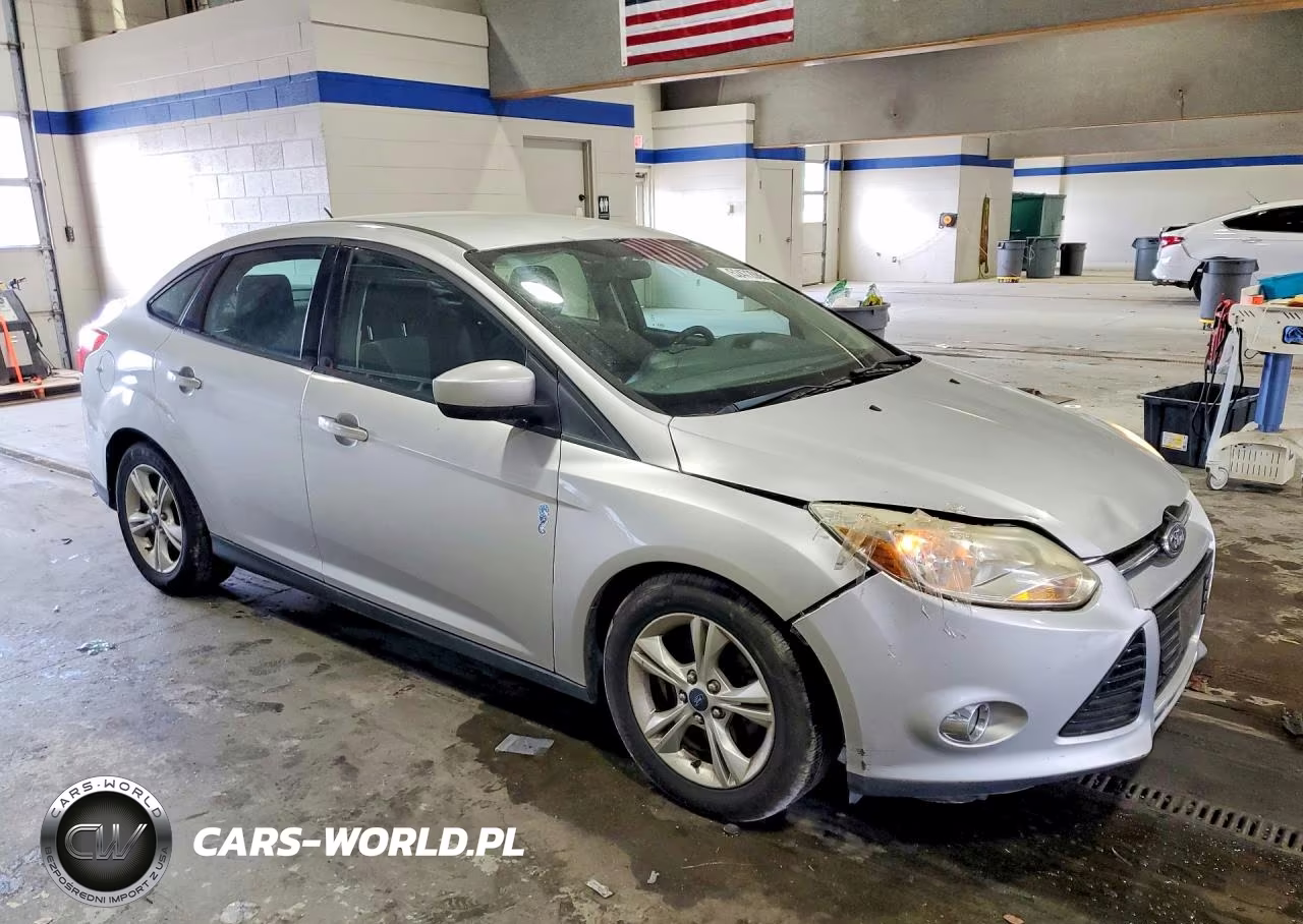 2012 Ford Focus Se VIN:1FAHP3F24CL427442 - 4
