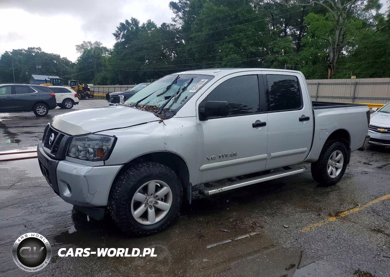 2013 Nissan Titan Sv