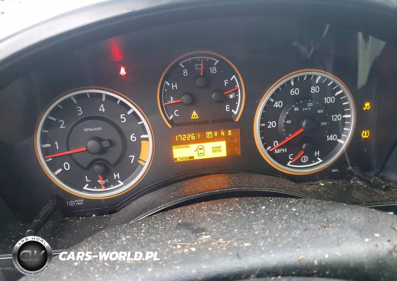2013 Nissan Titan Sv VIN:1N6BA0ED0DN301195 - 9