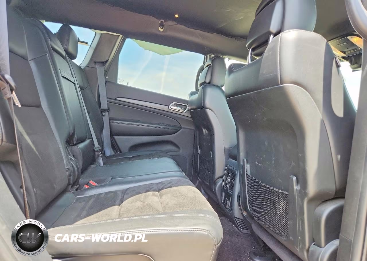 2019 Jeep Grand Cherokee Laredo VIN:1C4RJEAG3KC615107 - 11
