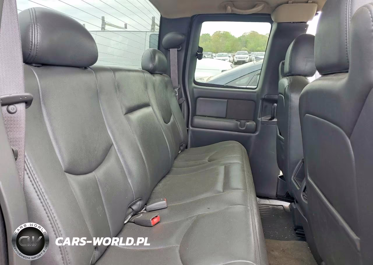 2005 Chevrolet Silverado K2500 Heavy Duty VIN:1GCHK292X5E174049 - 10