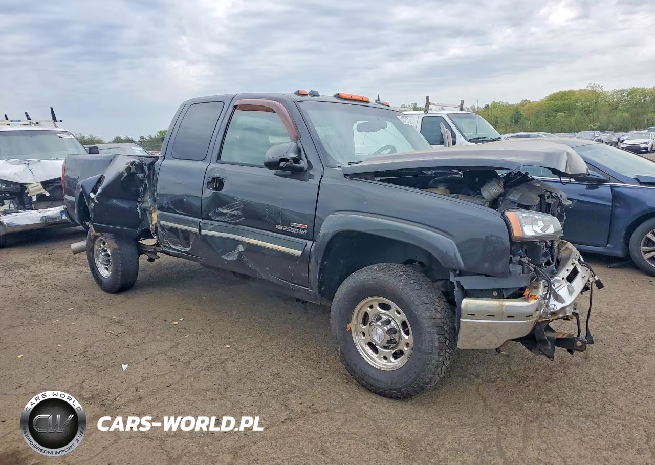 2005 Chevrolet Silverado K2500 Heavy Duty VIN:1GCHK292X5E174049 - 4
