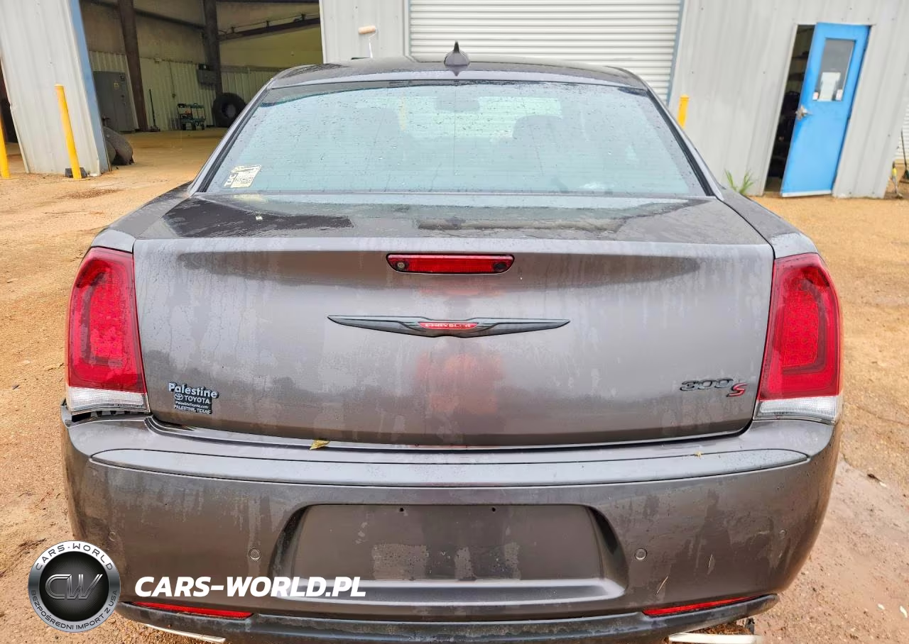 2021 Chrysler 300 S VIN:2C3CCABG8MH626437 - 6