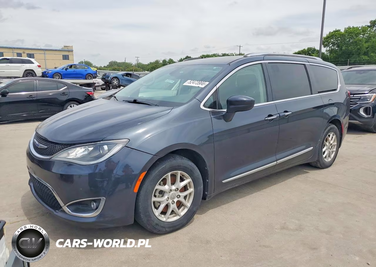 2020 Chrysler Pacifica Touring L