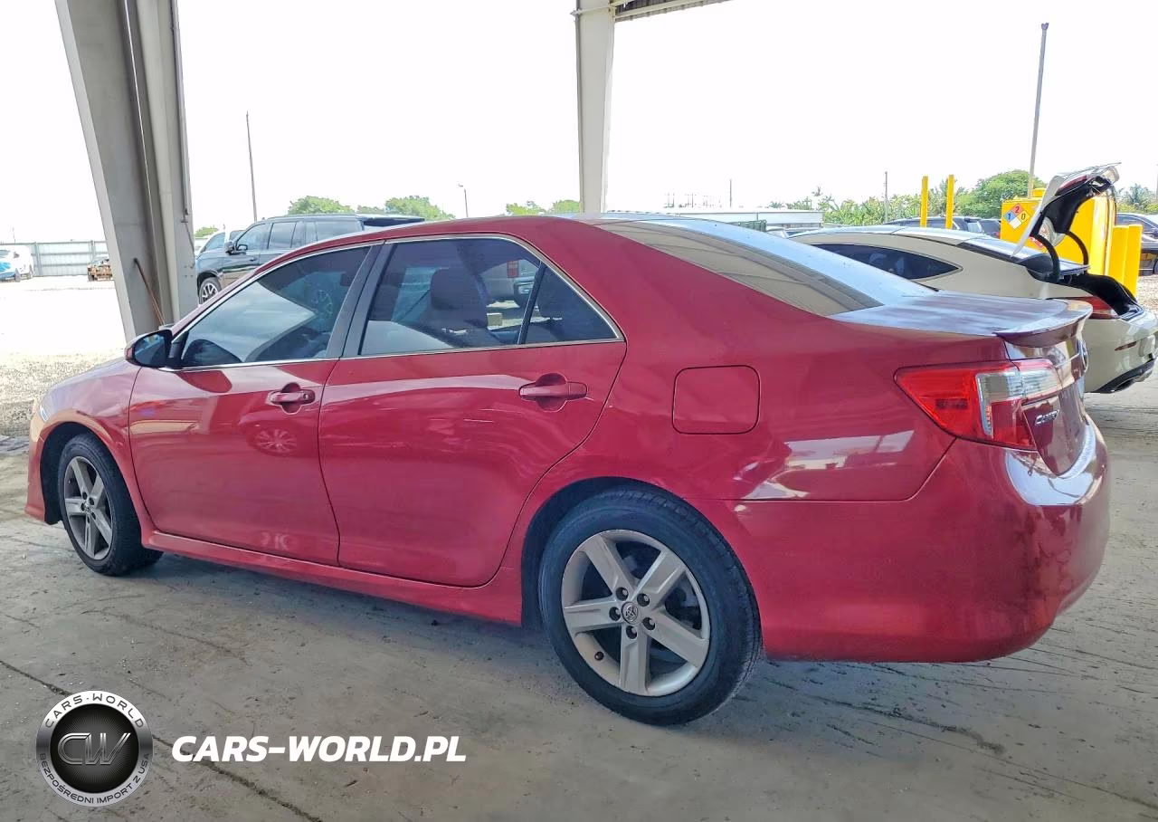 2014 Toyota Camry Se VIN:4T1BF1FK3EU747884 - 2