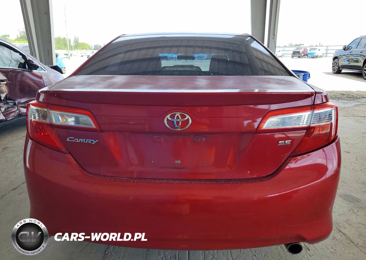 2014 Toyota Camry Se VIN:4T1BF1FK3EU747884 - 6