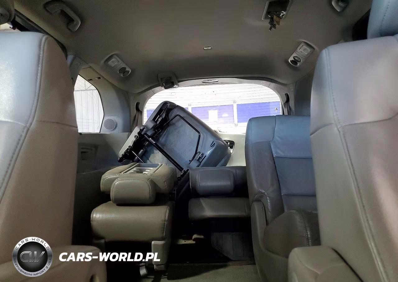 2013 Honda Odyssey Touring VIN:5FNRL5H95DB023201 - 10
