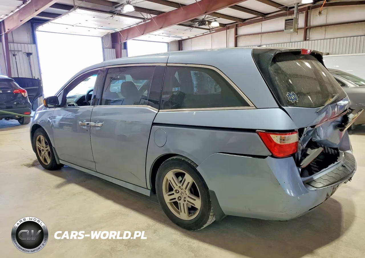 2013 Honda Odyssey Touring VIN:5FNRL5H95DB023201 - 2