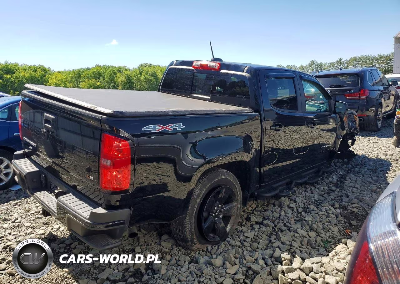 2022 Chevrolet Colorado Z71 VIN:1GCGTDENXN1147400 - 3