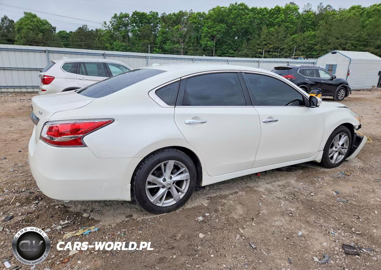 2015 Nissan Altima 2.5 Sv VIN:1N4AL3AP6FC575595 - 3
