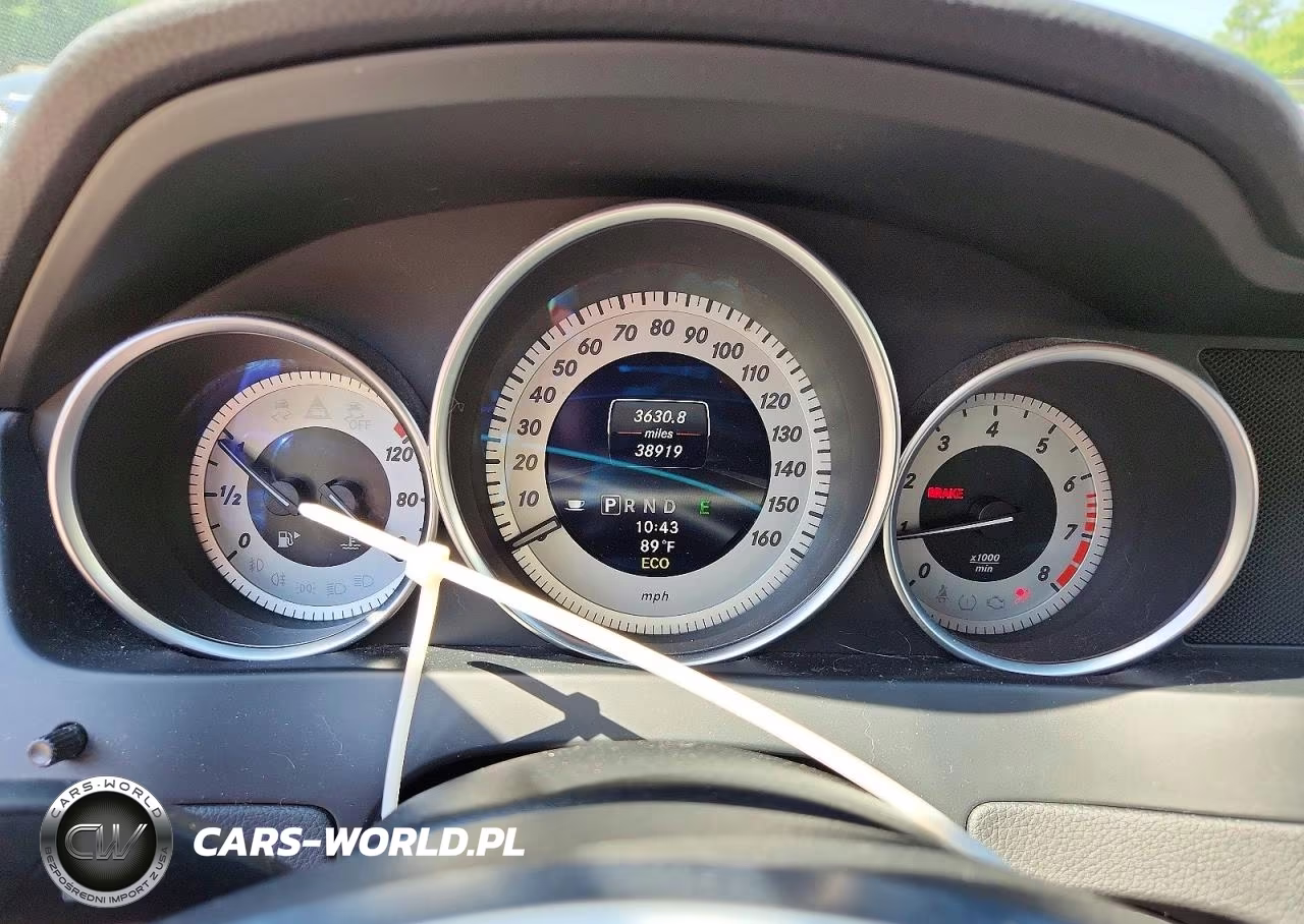 2013 Mercedes-Benz C 300 4Matic VIN:WDDGF8AB9DR300882 - 9