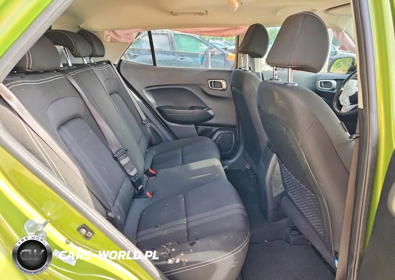 2023 Hyundai Venue Sel VIN:KMHRC8A35PU253660 - 10