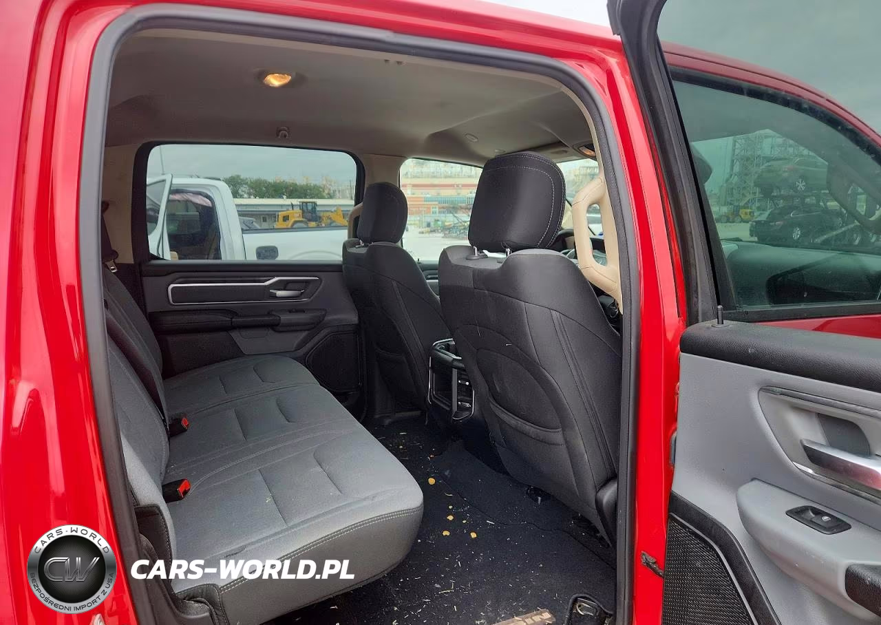 2019 Ram 1500 Big Horn VIN:1C6RREFT9KN548135 - 10