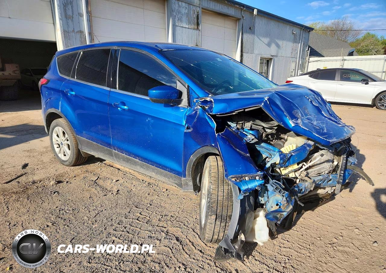 2017 Ford Escape Se VIN:1FMCU9GD6HUA49377 - 4