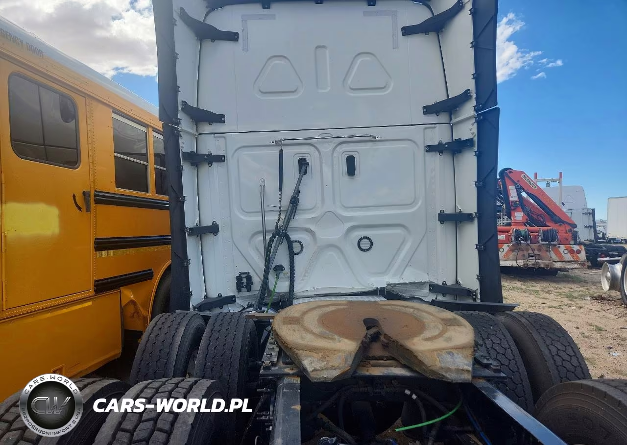 2021 Freightliner Cascadia 126 Semi Truck VIN:3AKJHHDR5MSLR5105 - 6