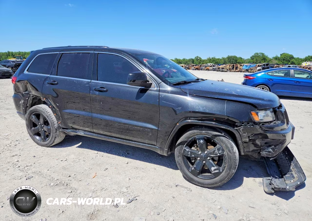 2015 Jeep Grand Cherokee Laredo VIN:1C4RJFAG0FC919118 - 4