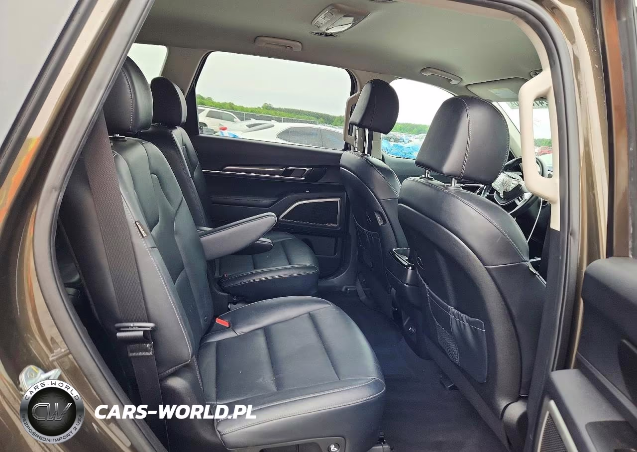 2023 Kia Telluride S VIN:5XYP64GCXPG331323 - 11