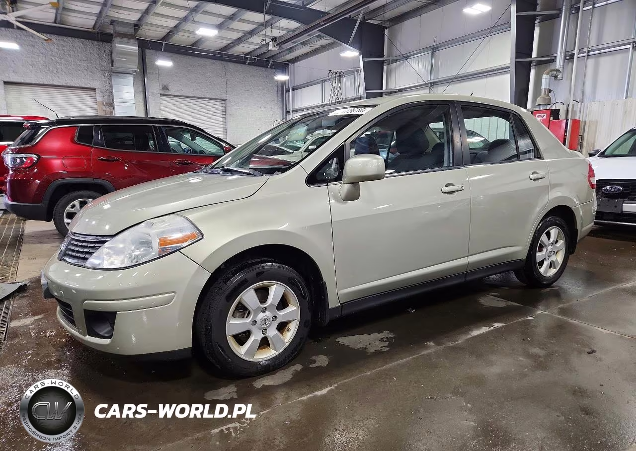 2008 Nissan Versa 1.8 S
