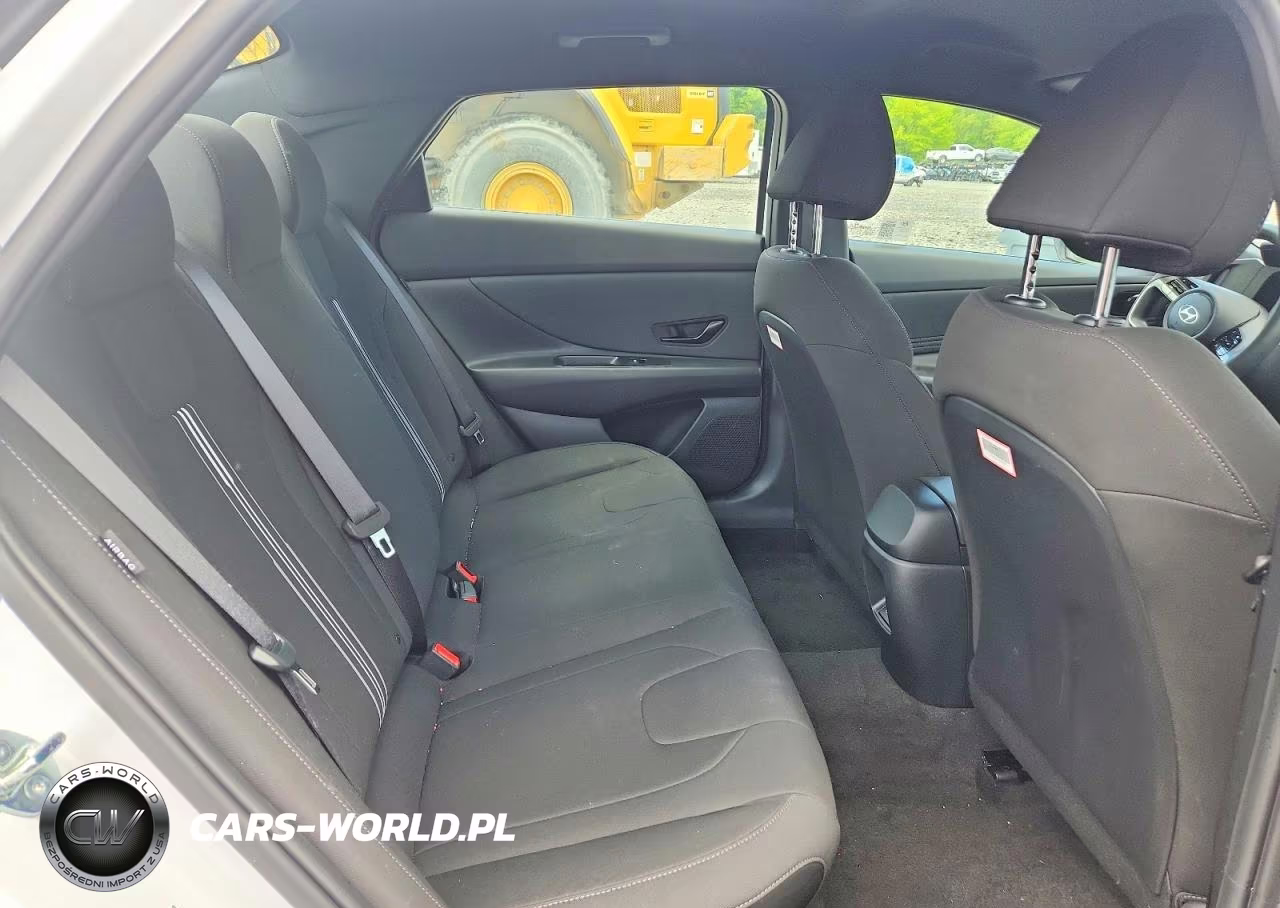 2025 Hyundai Elantra Sel Sport VIN:KMHLM4DG5SU023944 - 10