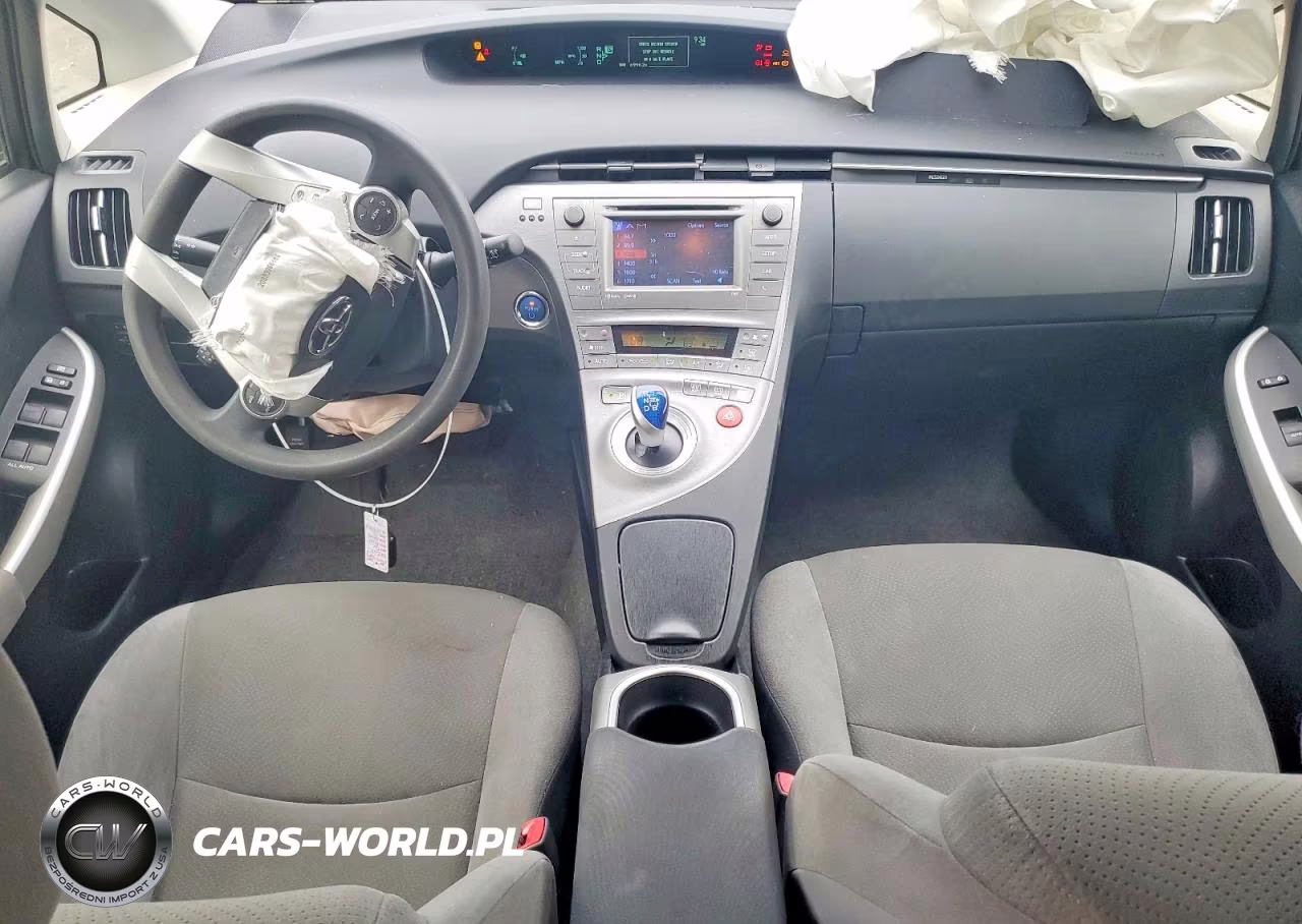 2013 Toyota Prius Three VIN:JTDKN3DU7D1692413 - 8
