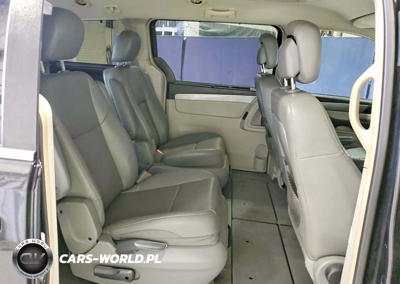 2013 Volkswagen Routan Se VIN:2C4RVABG1DR725532 - 11