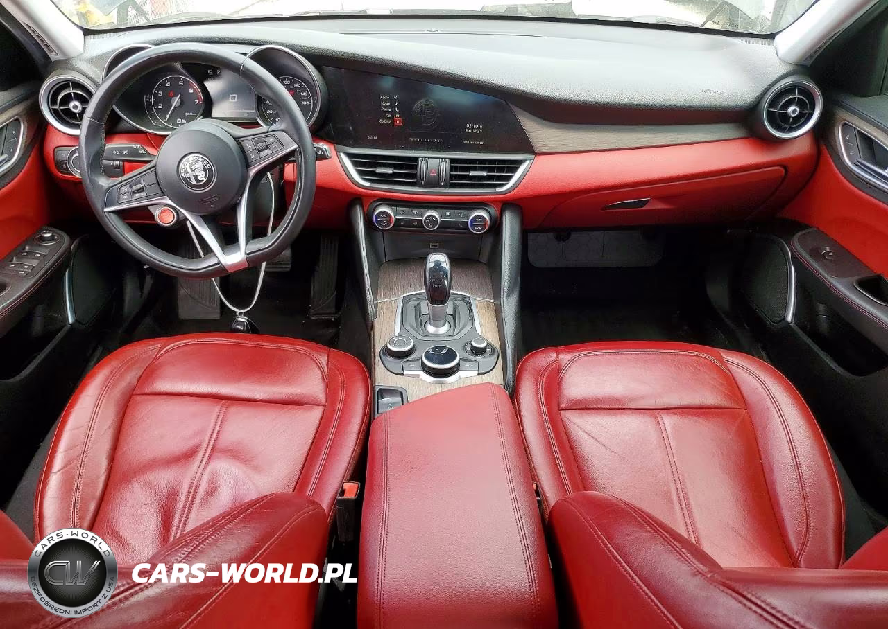 2017 Alfa Romeo Giulia VIN:ZARFAECN3H7551513 - 8