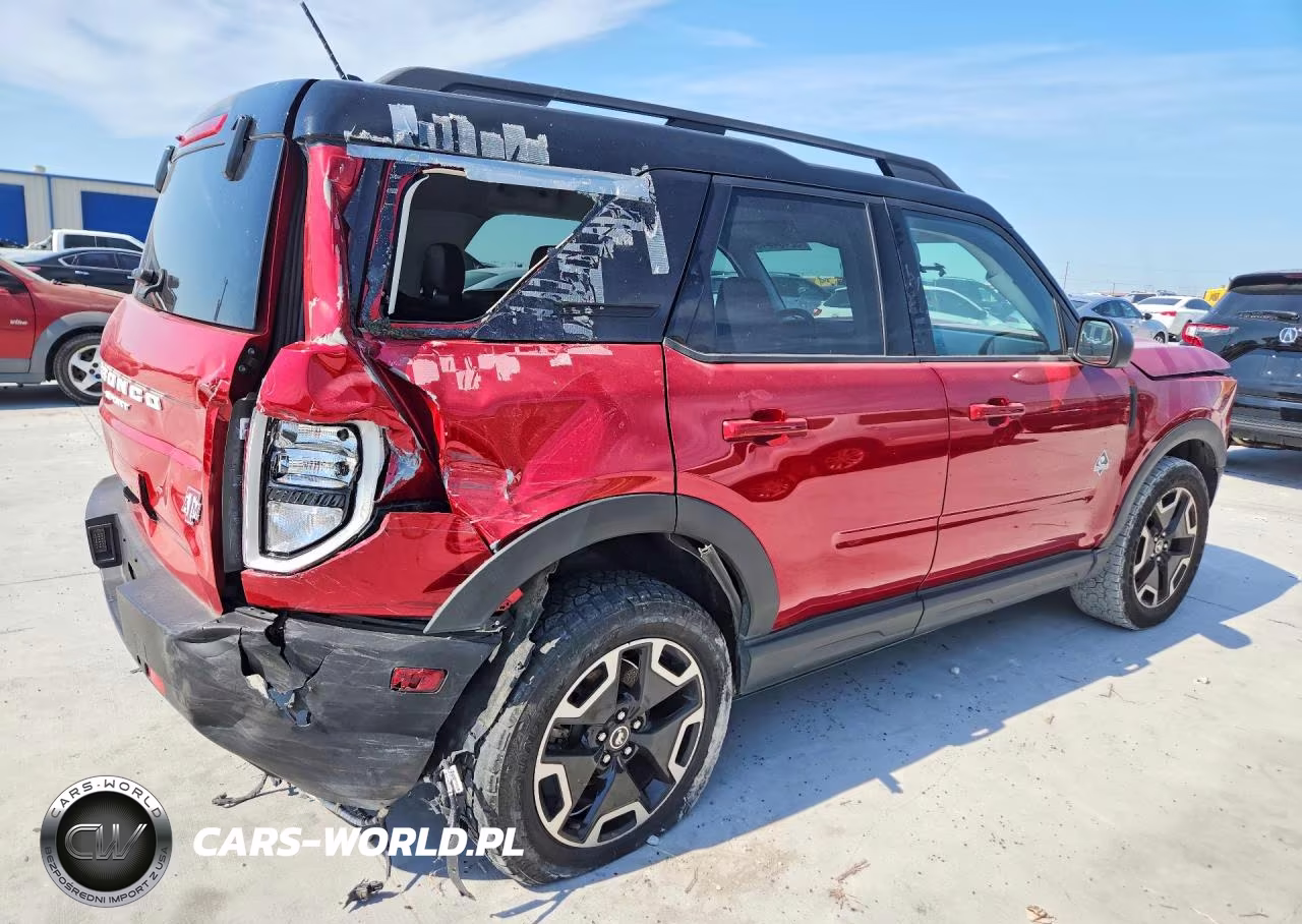 2021 Ford Bronco Sport Outer Banks VIN:3FMCR9C60MRB15447 - 3