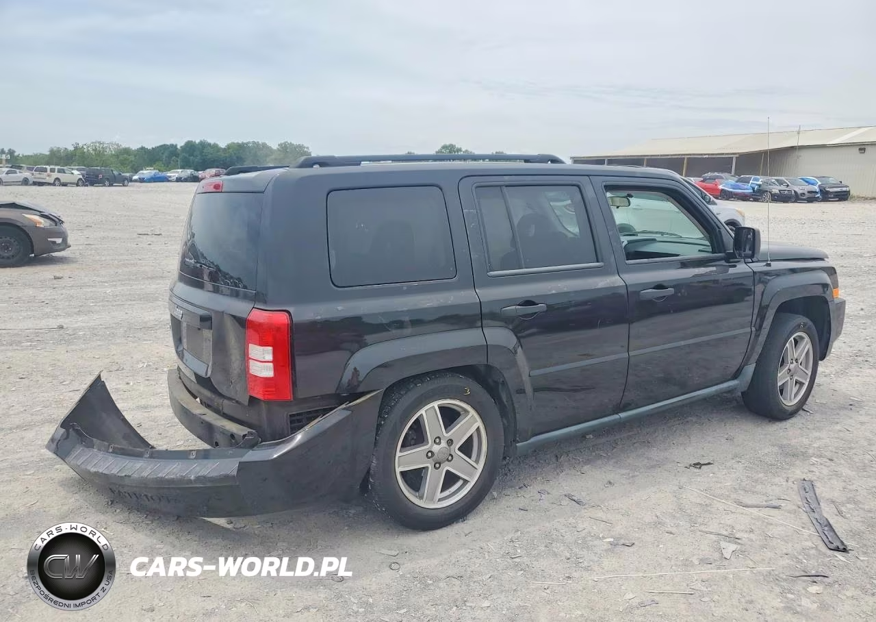 2008 Jeep Patriot Sport VIN:1J8FF28W98D636717 - 3
