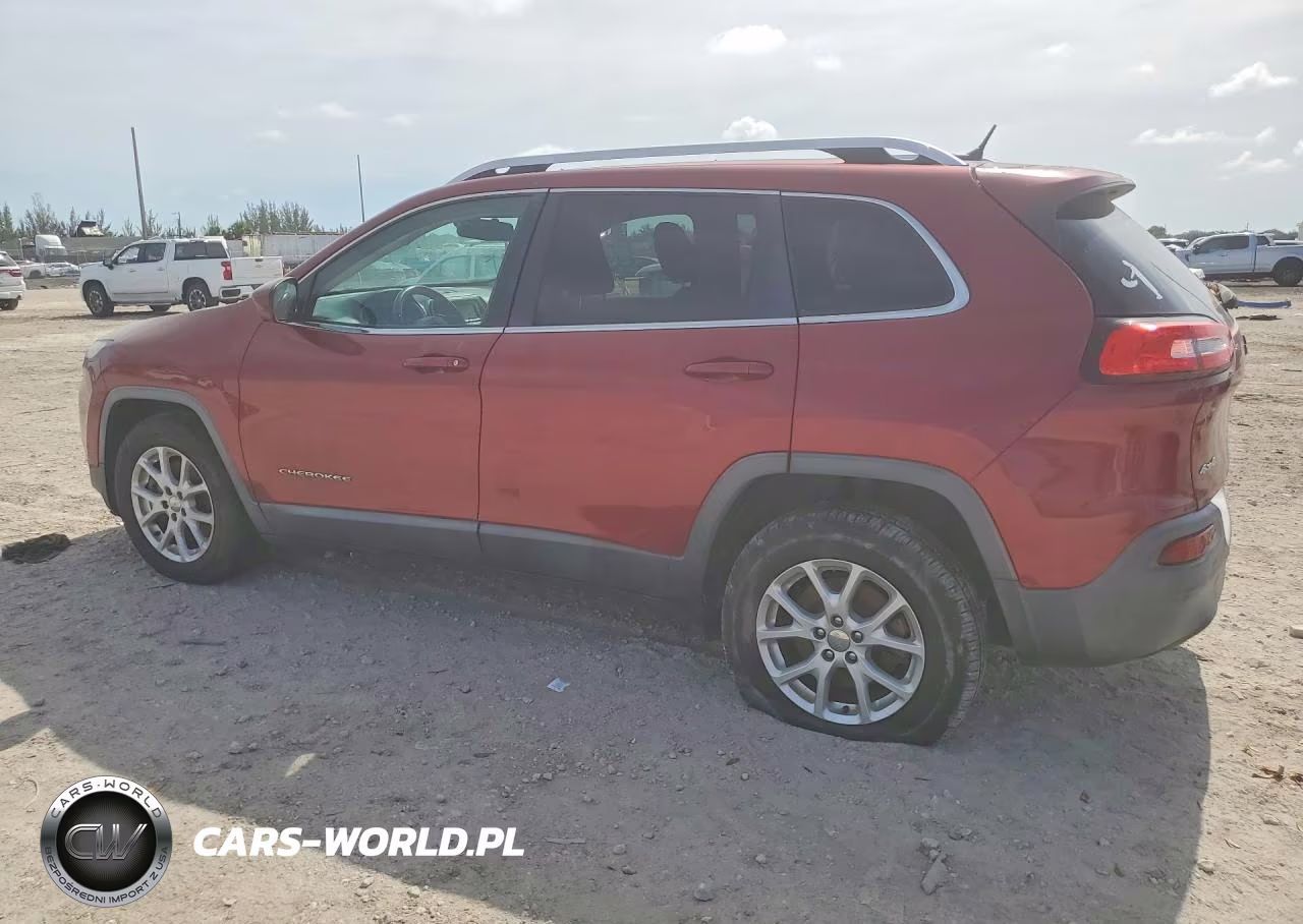 2015 Jeep Cherokee Latitude VIN:1C4PJMCB3FW739076 - 2