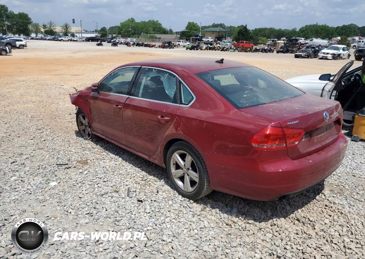 2015 Volkswagen Passat S VIN:1VWAS7A31FC117929 - 2