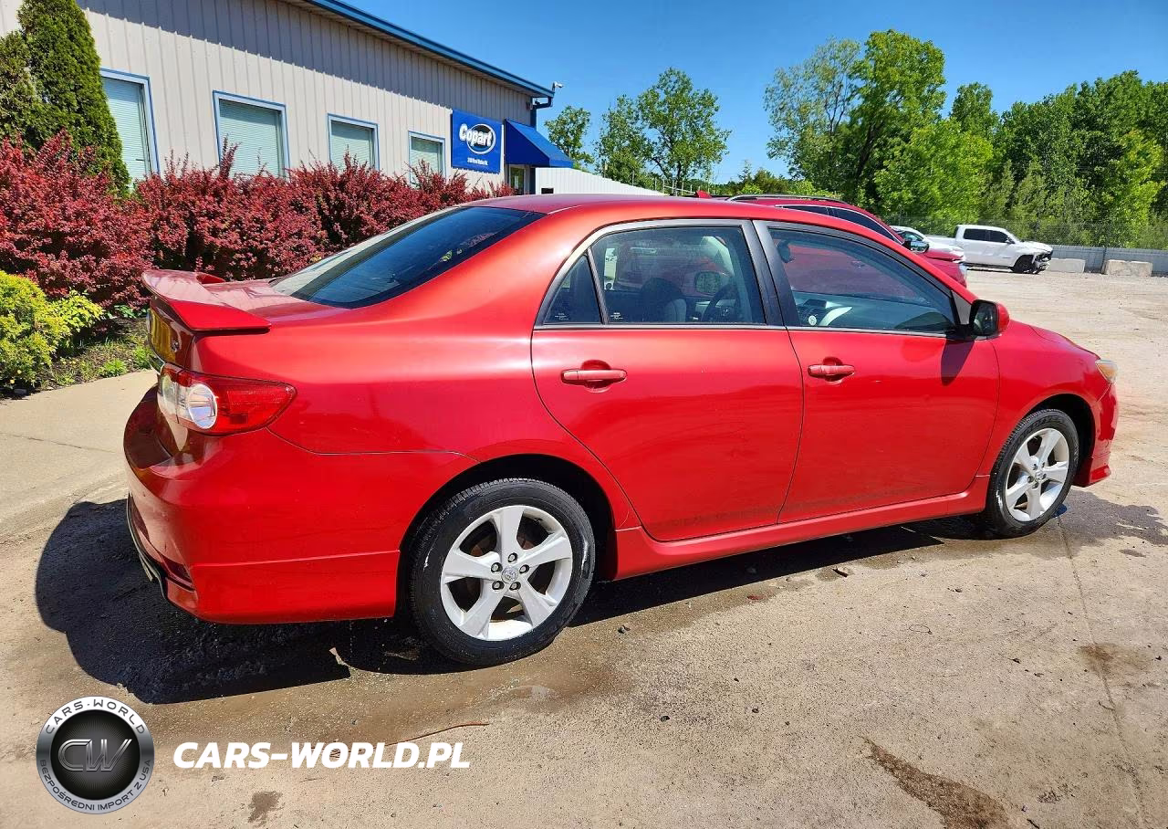 2013 Toyota Corolla S VIN:2T1BU4EE8DC921774 - 3