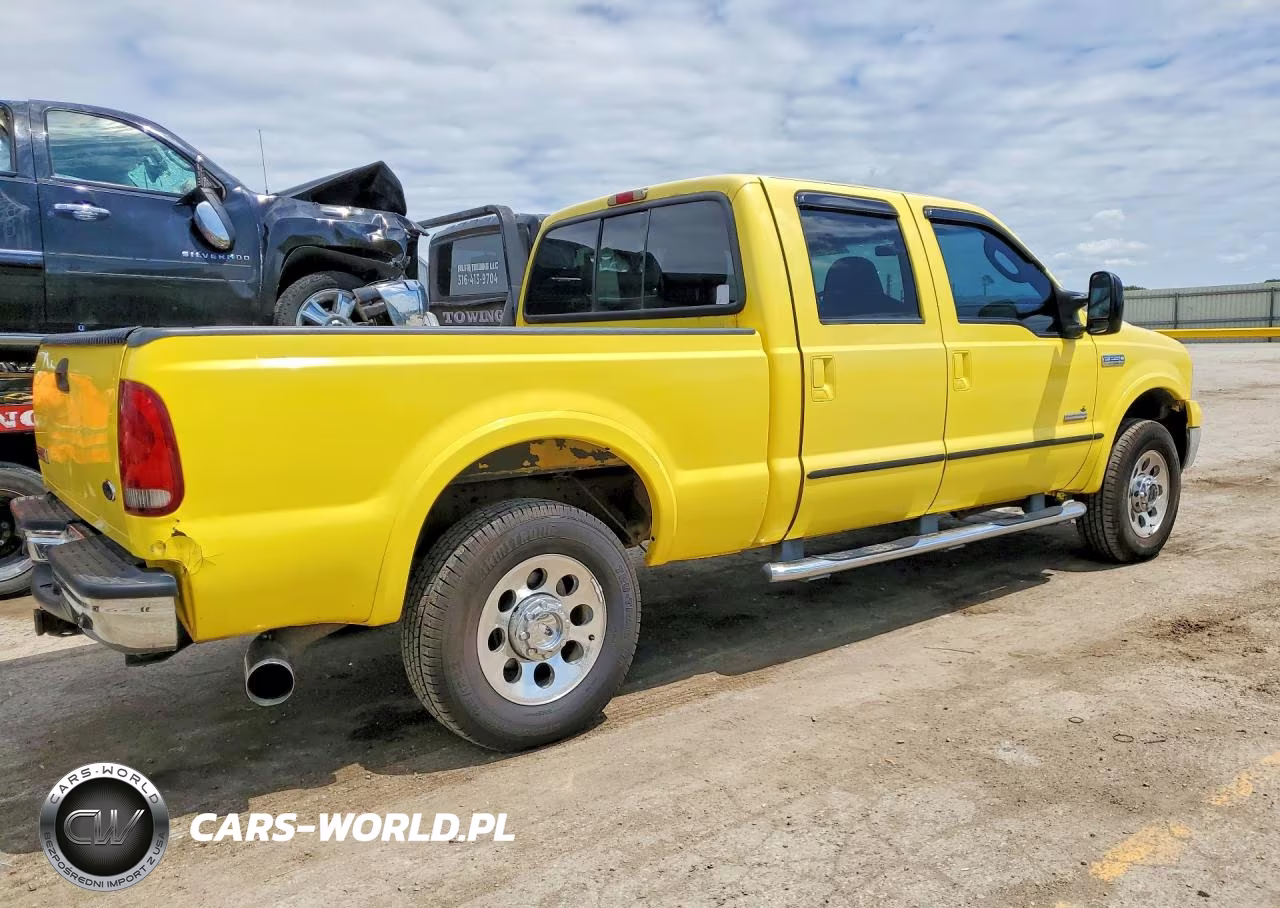 2005 Ford F250 Super Duty VIN:1FTSW21P45EA33558 - 3