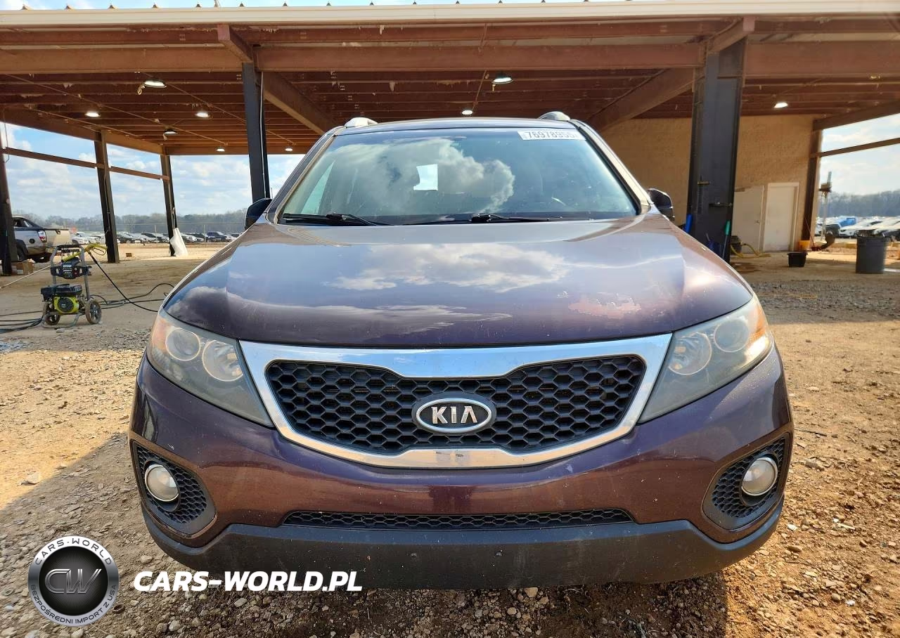 2011 Kia Sorento VIN:5XYKTDA23BG079653 - 5