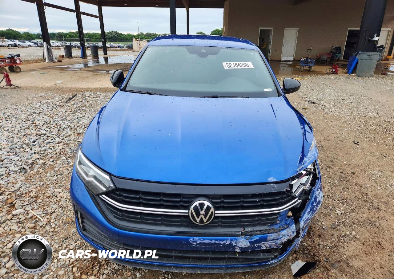 2023 Volkswagen Jetta Sport VIN:3VWBM7BUXPM010741 - 5
