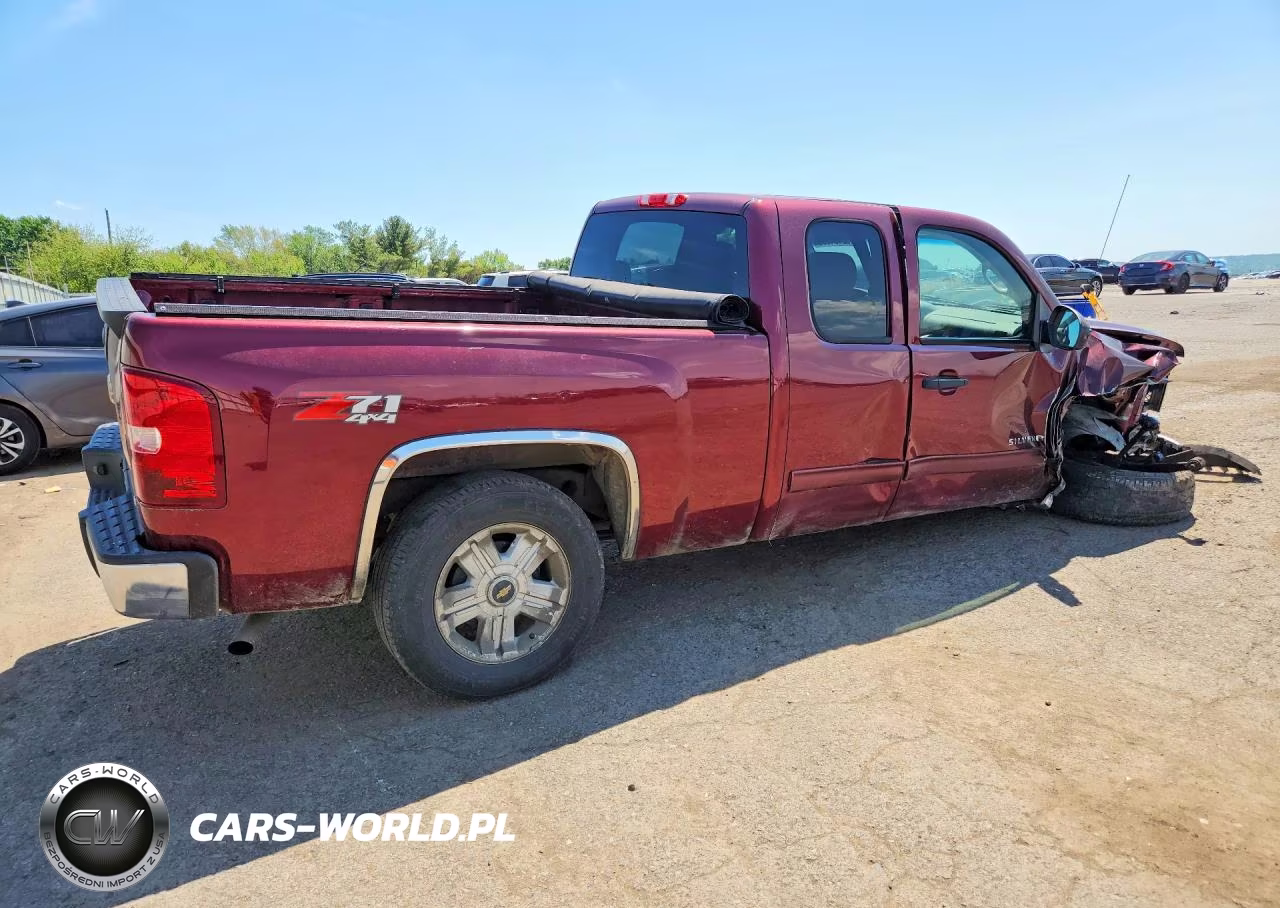 2013 Chevrolet Silverado K1500 Lt VIN:1GCRKSE70DZ330614 - 3